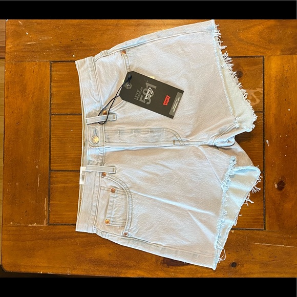 Levi’s Jean shorts - Picture 1 of 2
